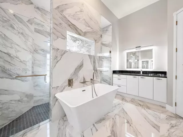 Продажа дома по адресу 7802 N 130th Ave N - фото 7451135