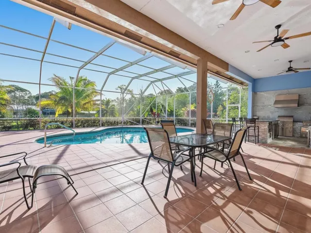 Продажа дома по адресу 7802 N 130th Ave N - фото 7451119