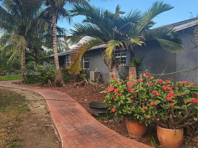 Продажа дома по адресу 23801 SW 217th Ave - фото 7428823