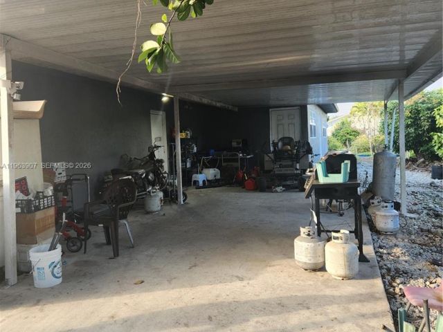 Продажа дома по адресу 23801 SW 217th Ave - фото 7428827