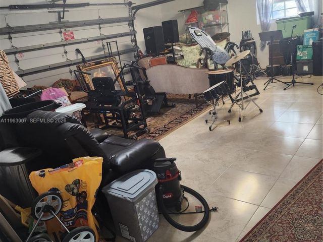 Продажа дома по адресу 23801 SW 217th Ave - фото 7428830