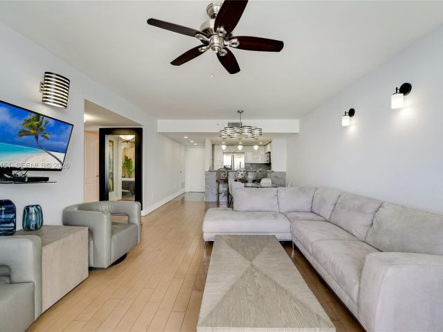 Продажа квартиры #1806 - фото 7429108