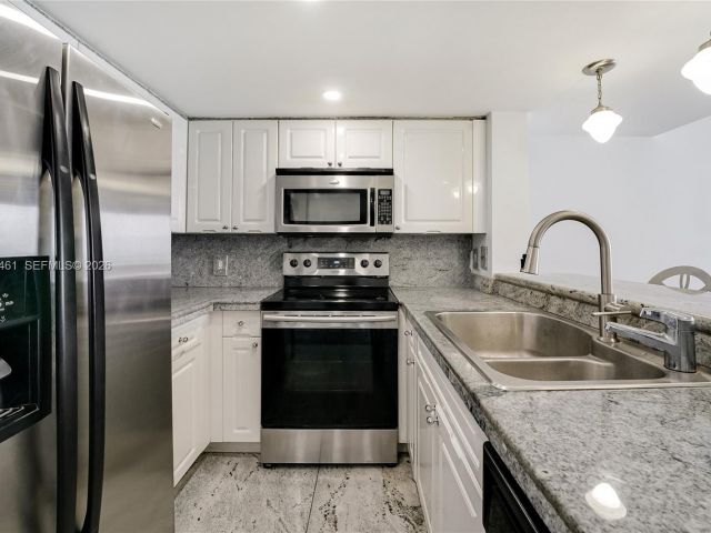 Продажа квартиры #1806 - фото 7429110