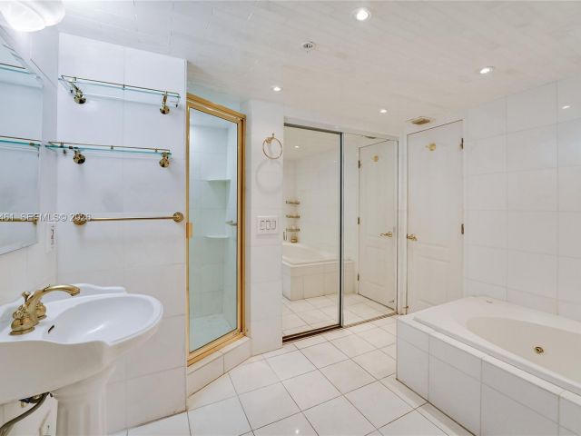 Продажа квартиры #1806 - фото 7429113