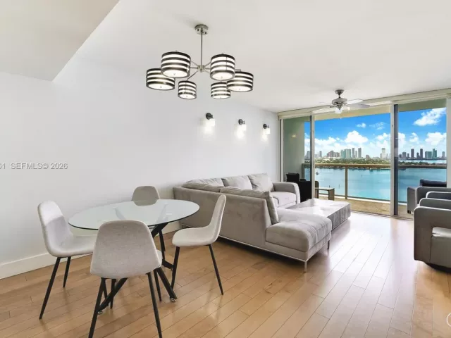 Продажа квартиры #1806 - фото 7429105