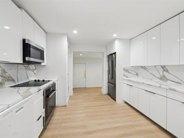 Продажа дома по адресу 299 S Biscayne River Dr - фото 7428884