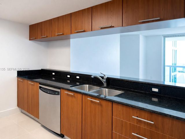 Продажа квартиры #4102 - фото 7429619