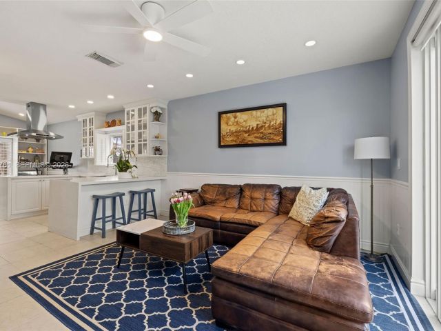 Продажа дома по адресу 3122 SW 144th Pl - фото 7515356