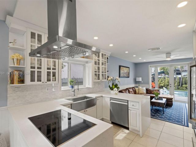 Продажа дома по адресу 3122 SW 144th Pl - фото 7515358