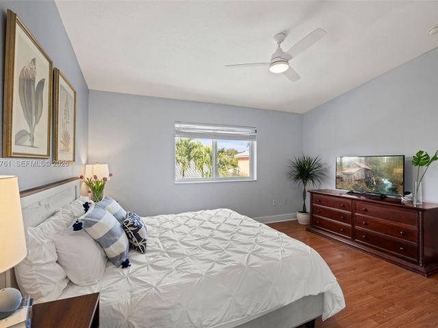 Продажа дома по адресу 3122 SW 144th Pl - фото 7515365