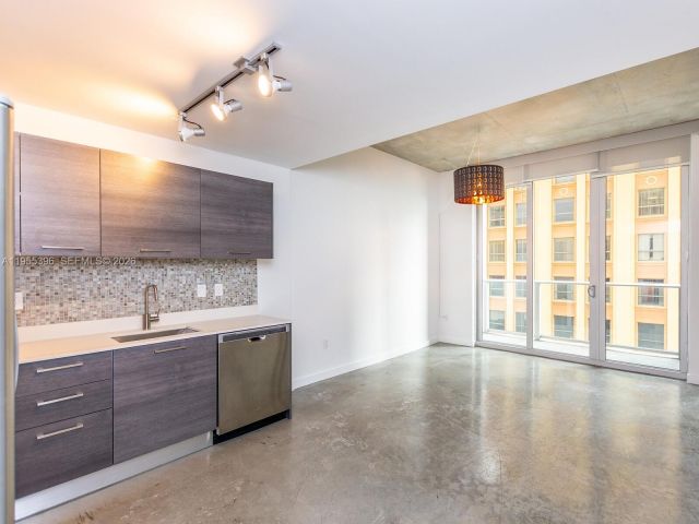 Продажа квартиры #805 - фото 7429450