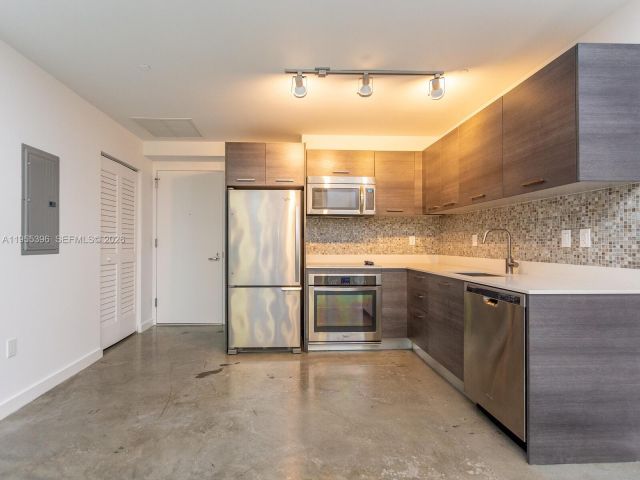 Продажа квартиры #805 - фото 7429455