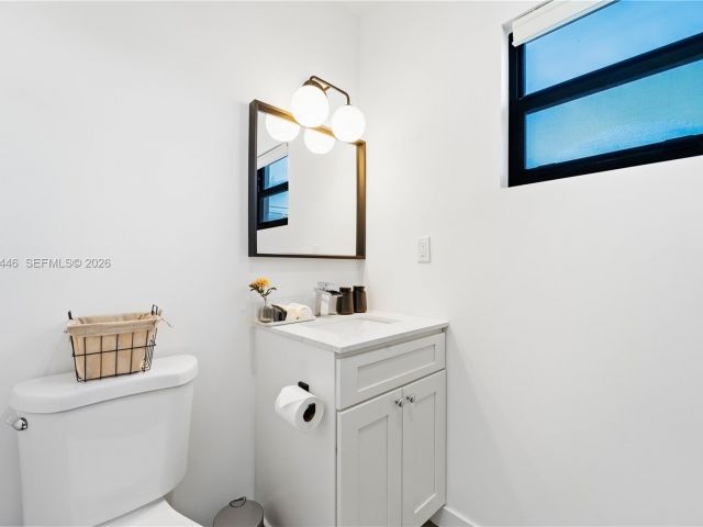 Продажа дома по адресу 18700 SW 117th Ave - фото 7509116