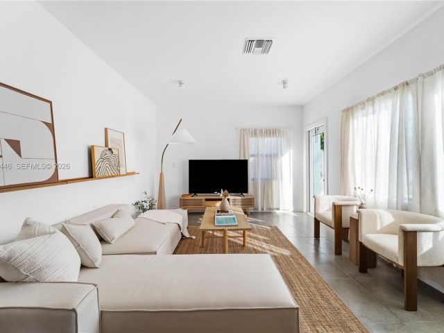 Продажа дома по адресу 18700 SW 117th Ave - фото 7509123