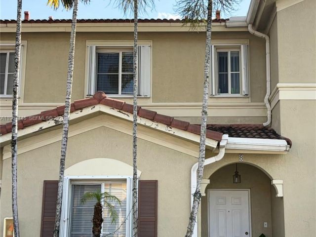 Дом в аренду по адресу 10776 NW 84th Ln 8-30 - фото 7485483