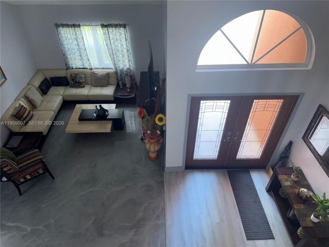 Продажа дома по адресу 5320 NW 190th St - фото 7428589