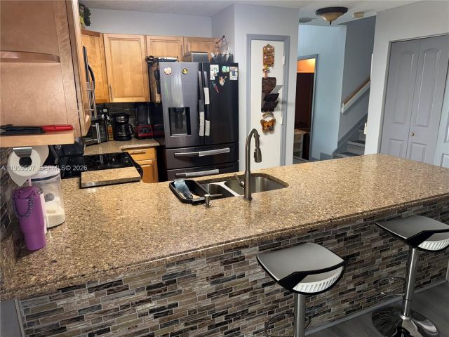 Продажа дома по адресу 5320 NW 190th St - фото 7428594