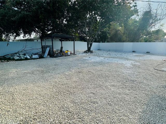 Продажа дома по адресу 1100 NW 75th St - фото 7429029