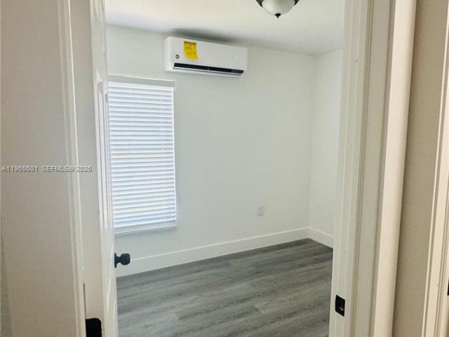 Продажа дома по адресу 1100 NW 75th St - фото 7429039