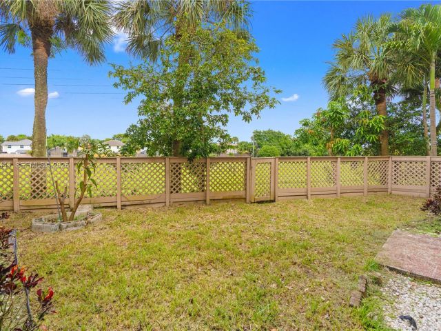 Дом в аренду по адресу 11009 Mainsail Dr 11009 - фото 7486997