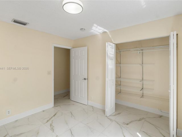 Дом в аренду по адресу 11009 Mainsail Dr 11009 - фото 7486999