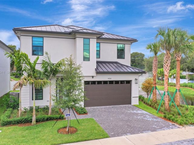 Дом в аренду по адресу 1454 SW 23rd St - фото 7482949