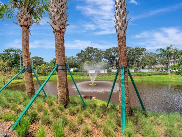 Дом в аренду по адресу 1454 SW 23rd St - фото 7482960