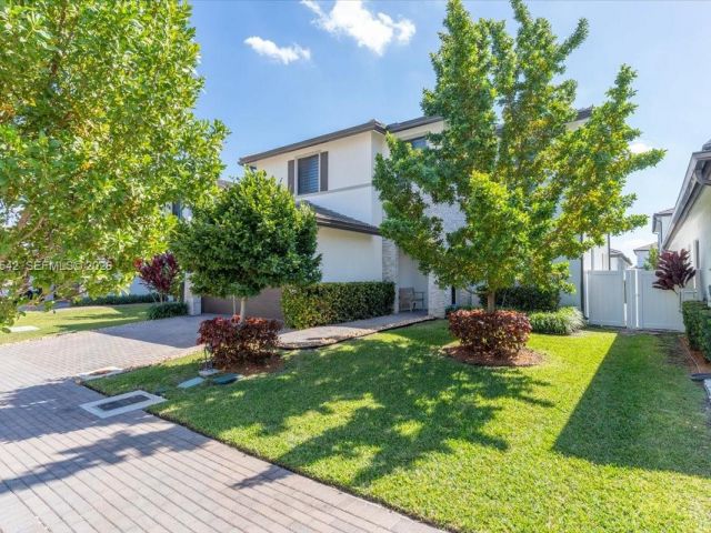 Продажа дома по адресу 8096 NW 48th Ter - фото 7431610