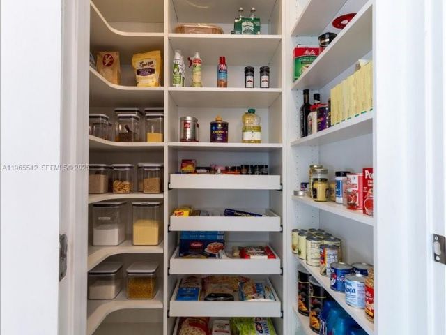 Продажа дома по адресу 8096 NW 48th Ter - фото 7431628