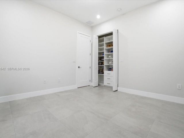 Продажа дома по адресу 8096 NW 48th Ter - фото 7431635