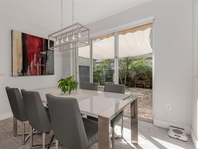 Продажа дома по адресу 14900 SW 10th St - фото 7444068