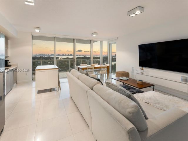 Продажа квартиры #1207 - фото 7430648