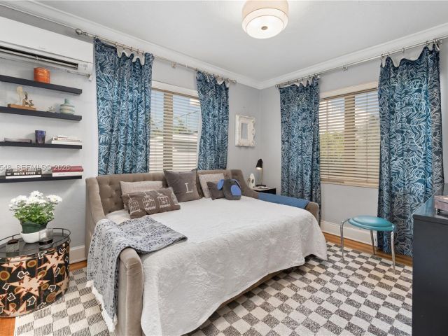 Продажа дома по адресу 4500 Sheridan Ave - фото 7467889