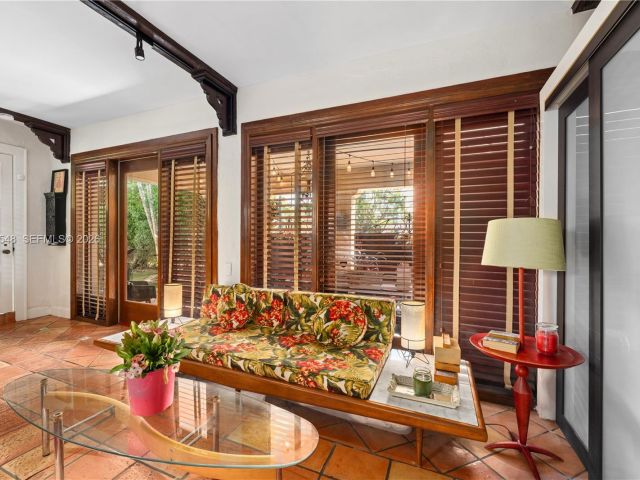 Продажа дома по адресу 4500 Sheridan Ave - фото 7467899