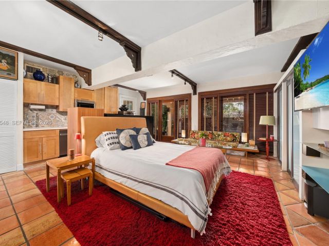 Продажа дома по адресу 4500 Sheridan Ave - фото 7467901