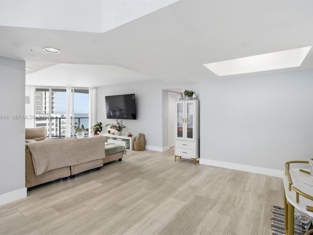 Продажа квартиры #1034 - фото 7432260