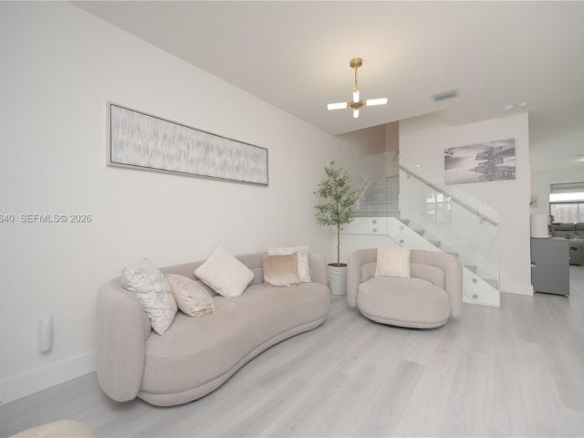 Продажа дома по адресу 28510 SW 134th Ave - фото 7460435