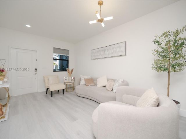 Продажа дома по адресу 28510 SW 134th Ave - фото 7460436