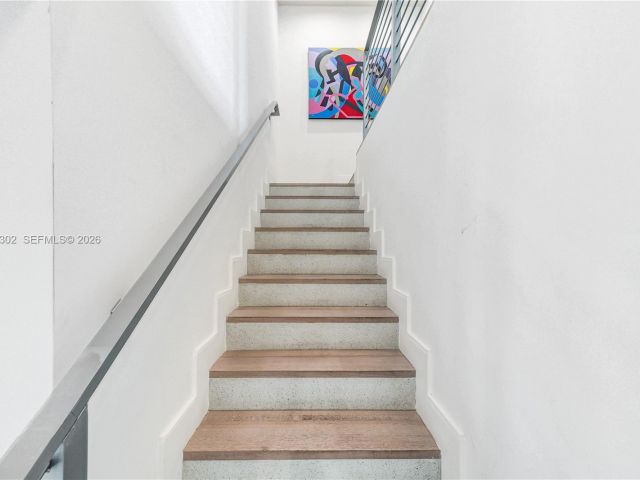 Дом в аренду по адресу 640 Fernwood Rd - фото 7439394