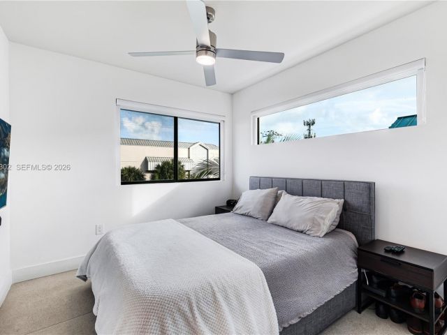 Дом в аренду по адресу 640 Fernwood Rd - фото 7439402