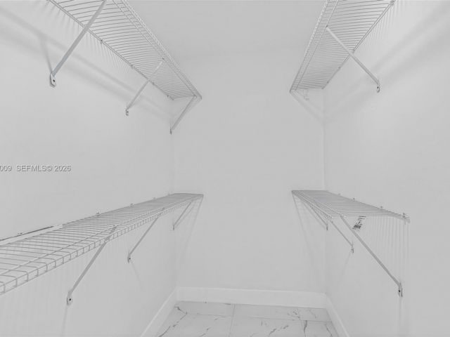 Дом в аренду по адресу 2901 SW 92nd Ave 0 - фото 7432478