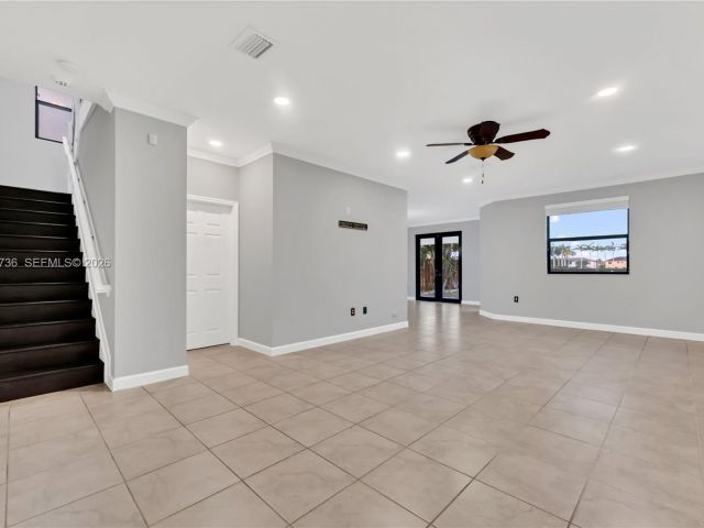 Дом в аренду по адресу 3401 SE 5th St 3401 - фото 7432714