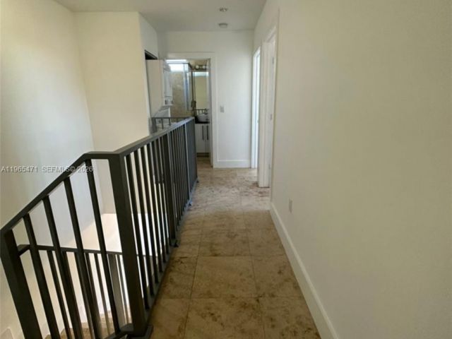 Дом в аренду по адресу 2772 SW 31st Ct 2772 - фото 7432763