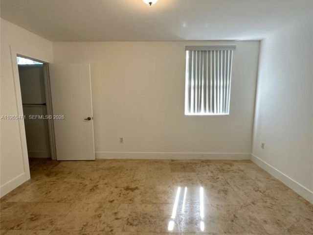 Дом в аренду по адресу 2772 SW 31st Ct 2772 - фото 7432764