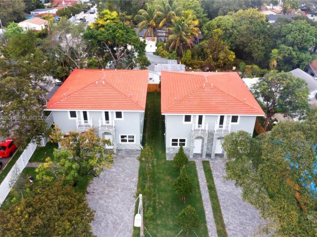 Продажа дома по адресу 529 NW 56th St - фото 7432980