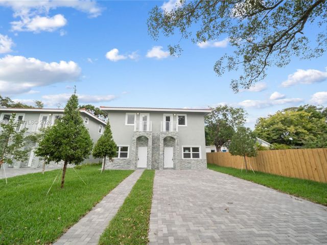 Продажа дома по адресу 529 NW 56th St - фото 7432993