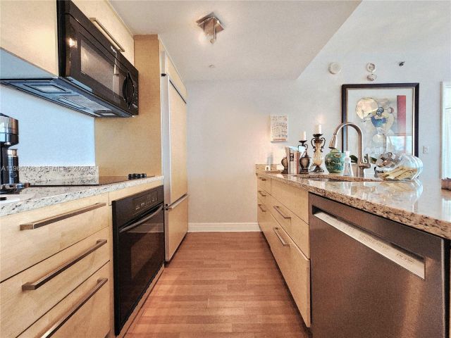 Продажа квартиры #2406 - фото 7500473