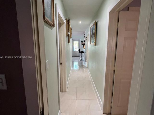 Продажа дома по адресу 10382 SW 25th St - фото 7437277