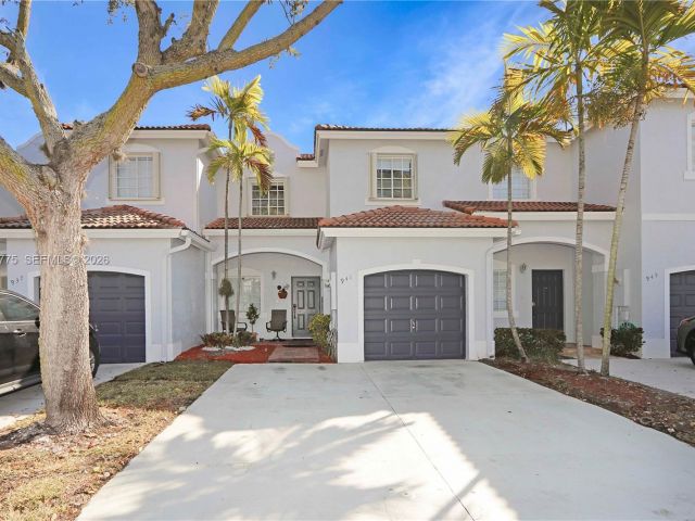 Продажа дома по адресу 941 SW 148th Pl - фото 7446354