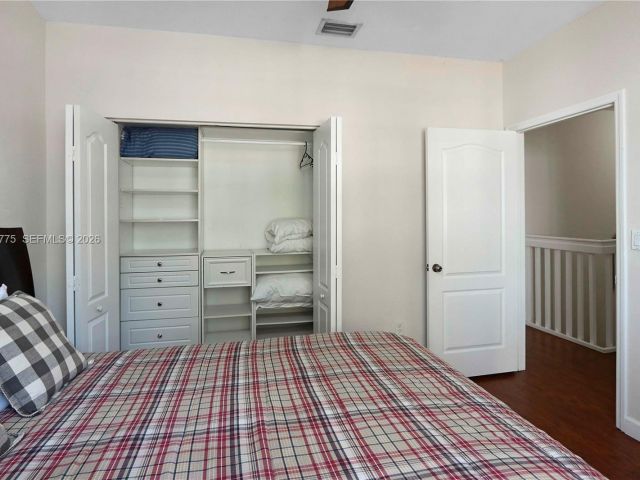 Продажа дома по адресу 941 SW 148th Pl - фото 7446366